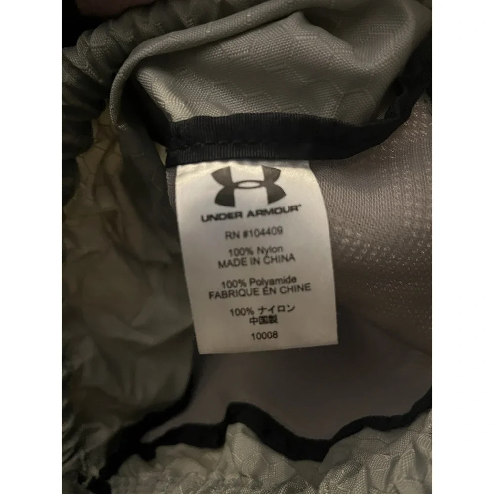 Under Armour Ozsee Sackpack Drawstring Bag - Grey Hex Pattern Mesh Pocket Gym